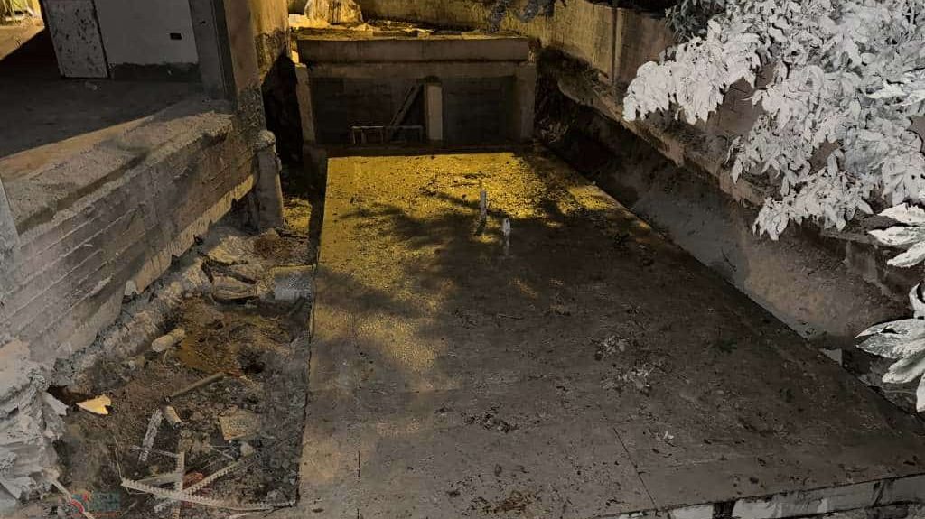 הבריכה אחרי הניסור 2 - אבני ספיר